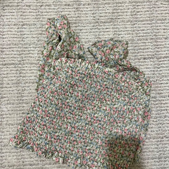 Floral Smocked Off the Shoulder Shirt - Picture 3 of 5